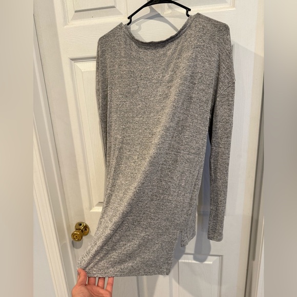 High-Low Top - Picture 3 of 5